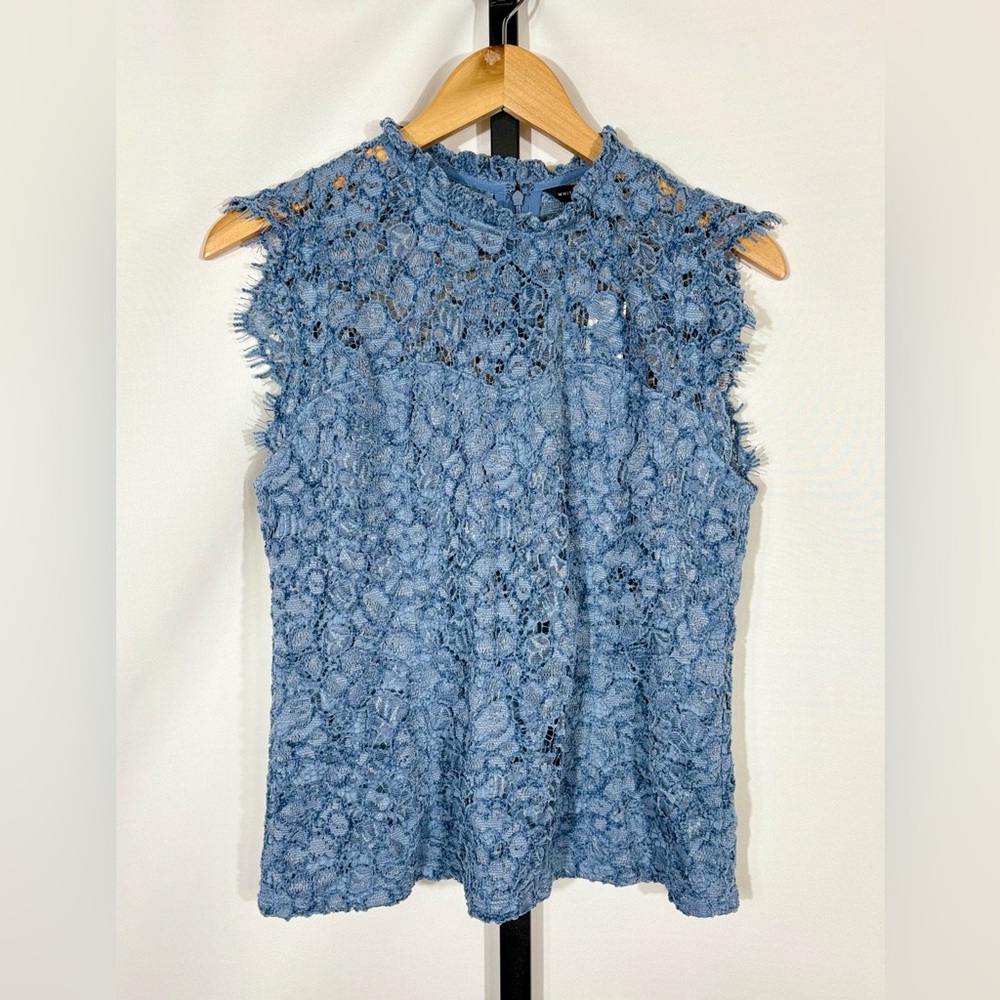 NWT White House Black Market Sleeveless Lace Top Size 8 - Denim Blue - Picture 2 of 6